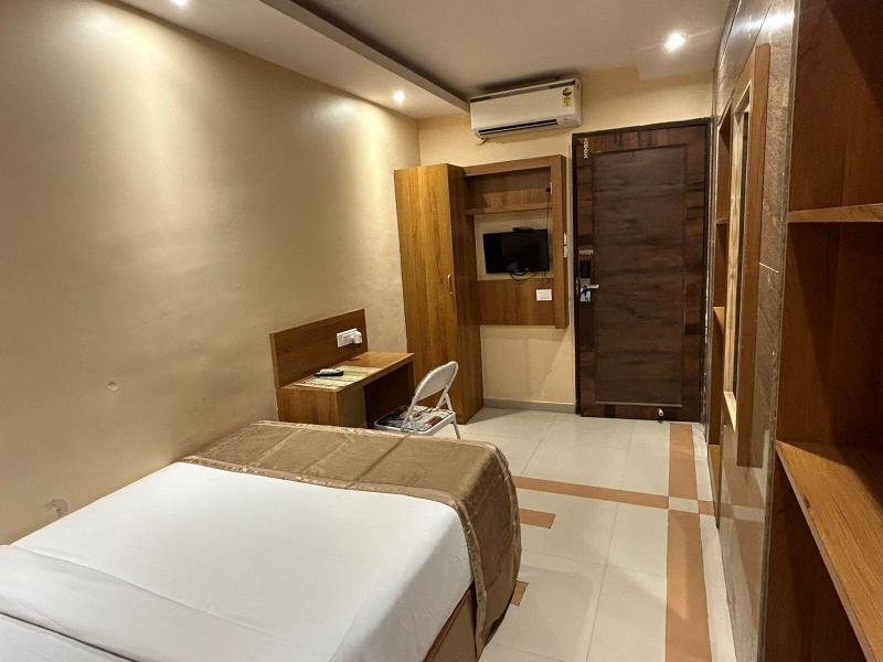 Hotel Bkc Mannat image