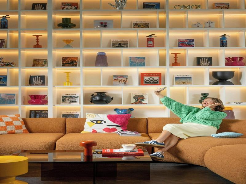 Cardo Brussels Autograph Collection image