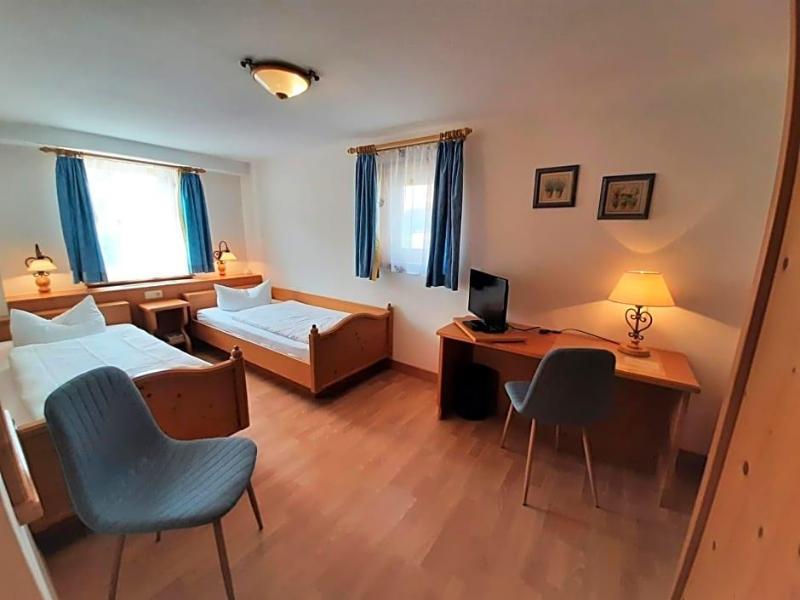 Landhotel Gemeindeschv Nke image