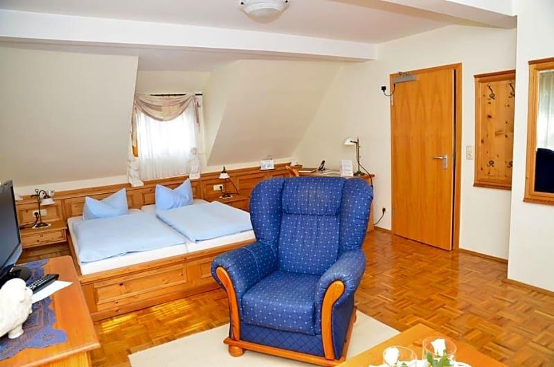 Landhotel Gemeindeschv Nke image
