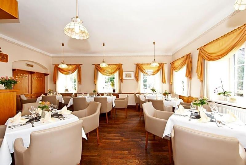 Landhotel Zum Erbgericht image