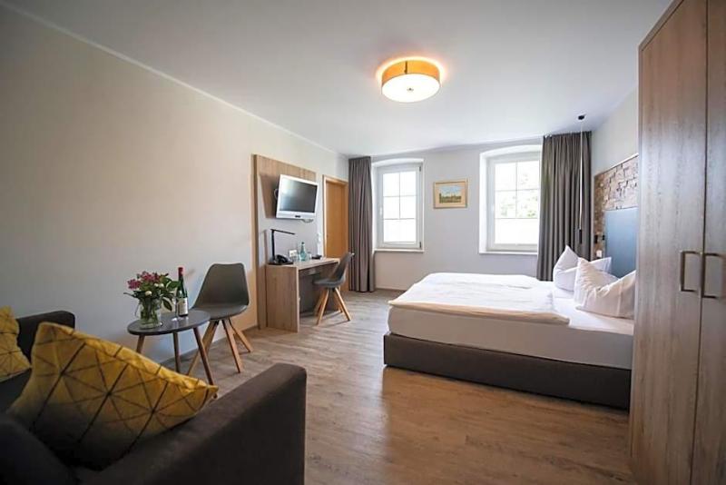 Landhotel Zum Erbgericht image