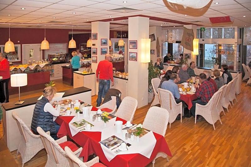 Panorama Hotel Bansin image