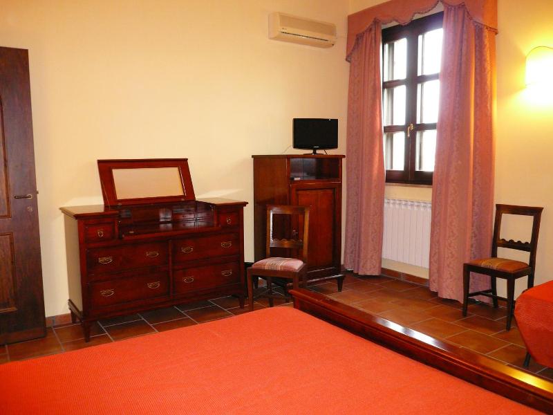 Tenuta Del Massimo Feudo image