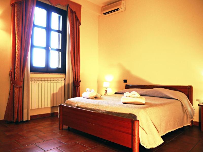 Tenuta Del Massimo Feudo image