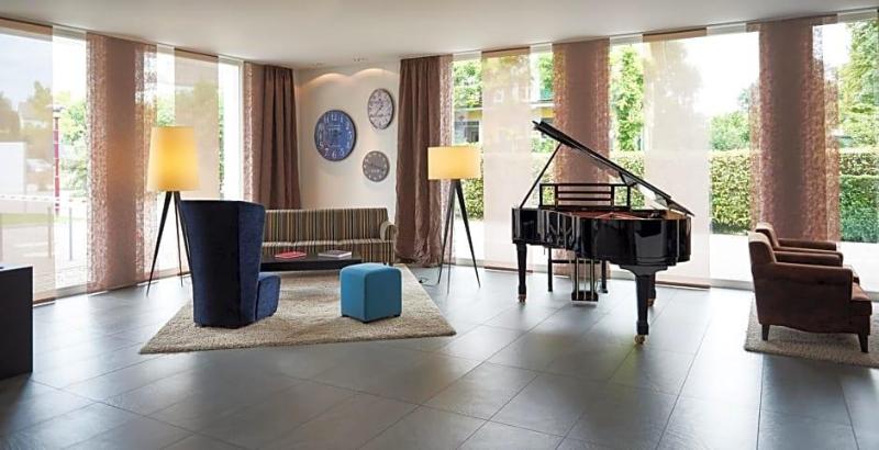 Seehotel Kressbronn image