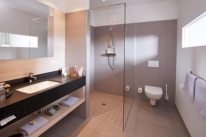 Seehotel Kressbronn image