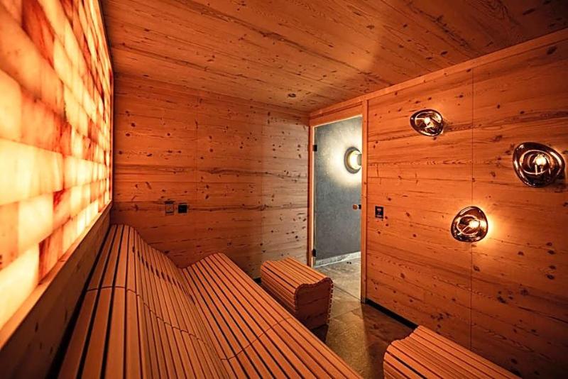 Hotel Johanneshof image