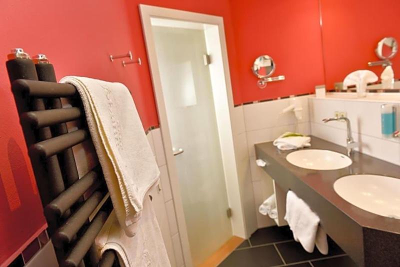 Hotel Johanneshof image