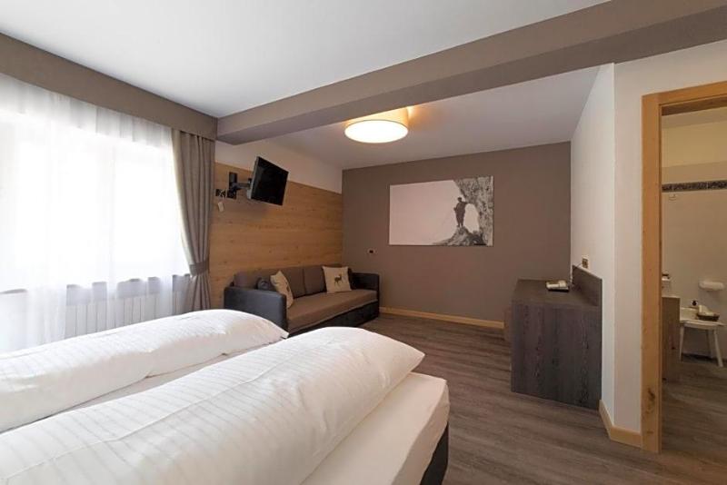Hotel Ristorante Baita Dovich image