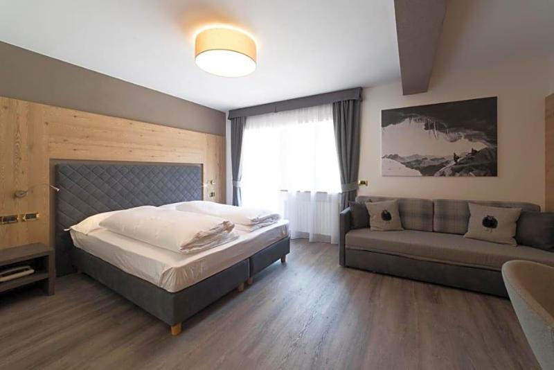 Hotel Ristorante Baita Dovich image
