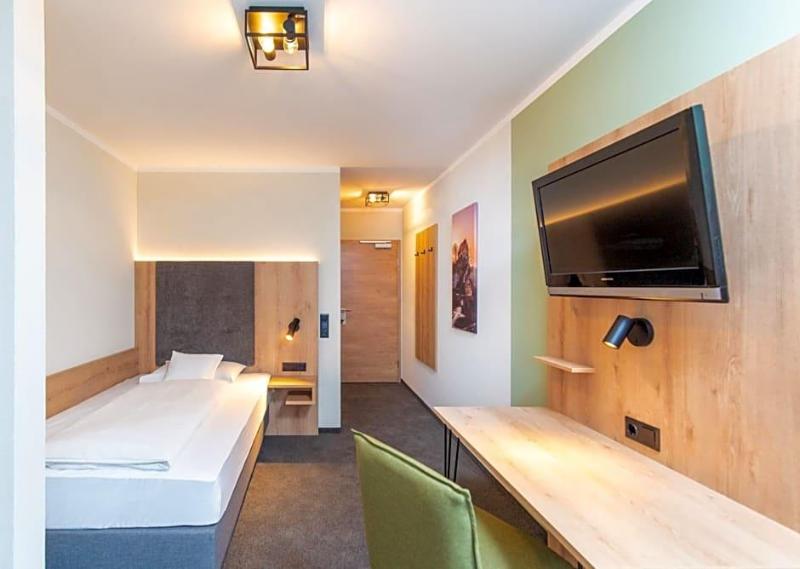 Hotel Schwan image