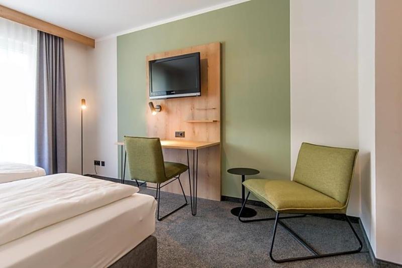 Hotel Schwan image