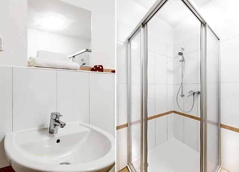 Hotel Anna Hilden image