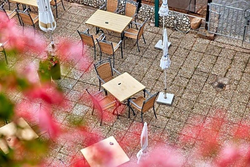 Cafe Rosi image