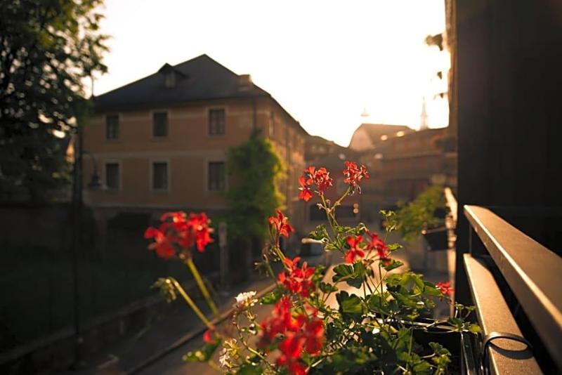 La Locanda image