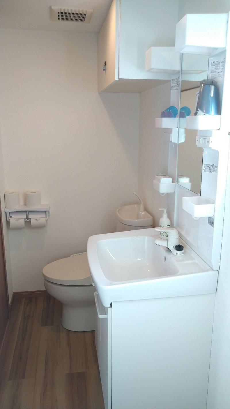 Issyuku Hotel Kaminarimon image
