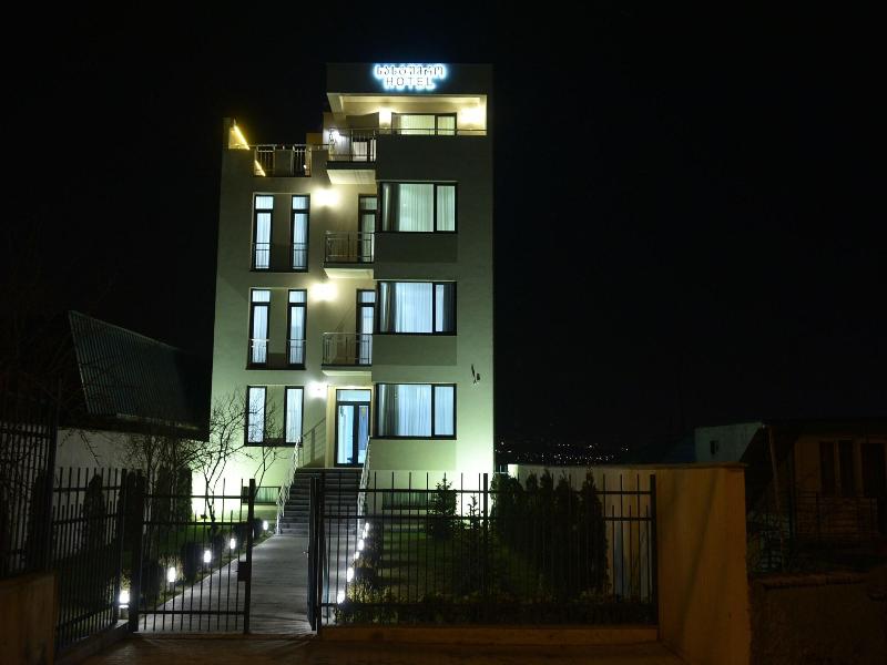 Hotel King Tom image