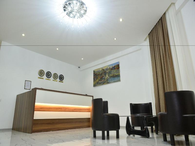 Hotel King Tom image