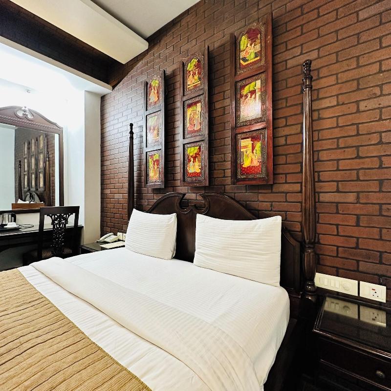Hotel Lavish In Rajouri Garden image