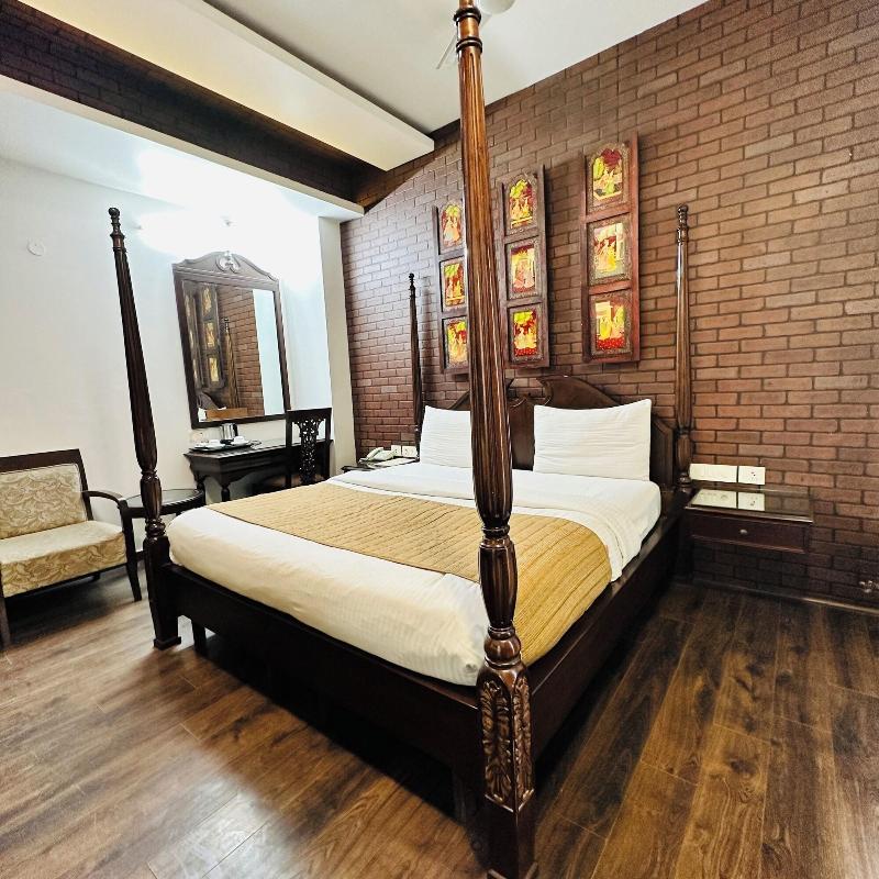 Hotel Lavish In Rajouri Garden image