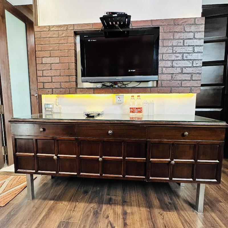 Hotel Lavish In Rajouri Garden image