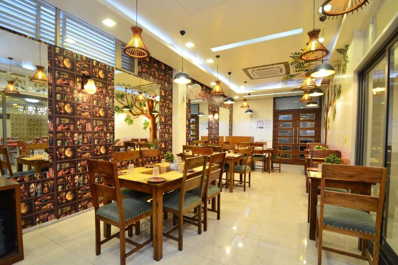 Hotel Sapphire World image