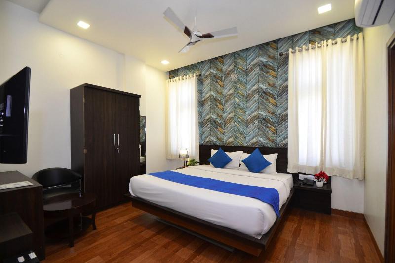 Hotel Sapphire World image