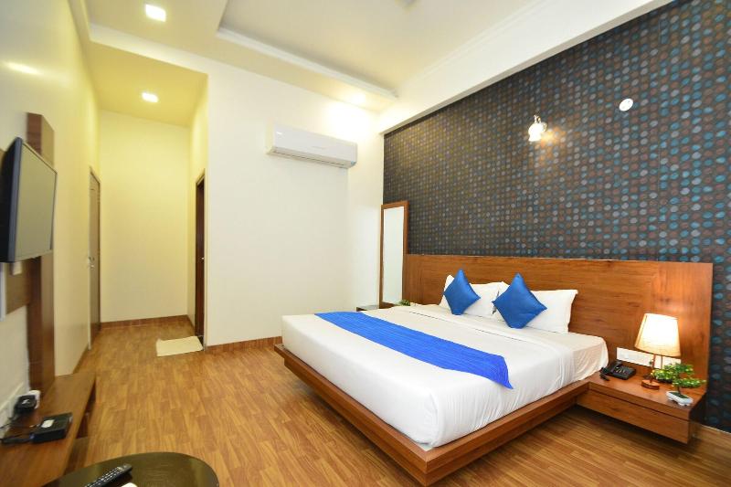 Hotel Sapphire World image