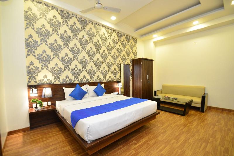 Hotel Sapphire World image