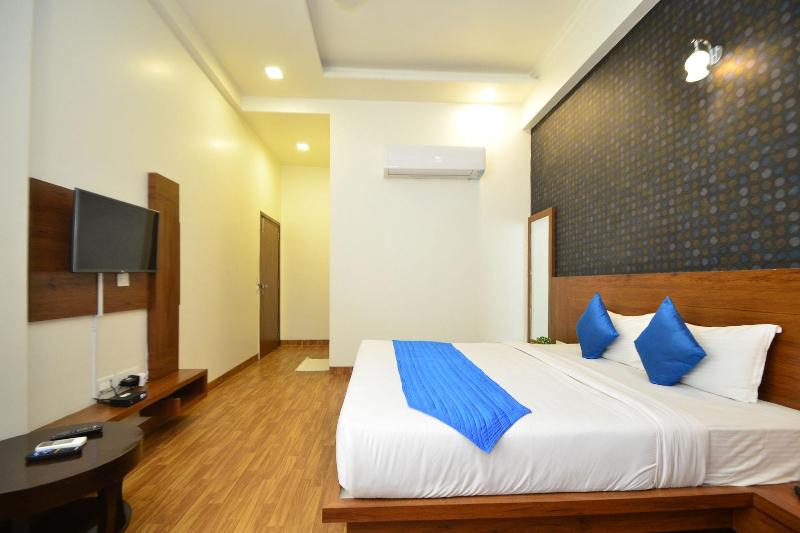 Hotel Sapphire World image
