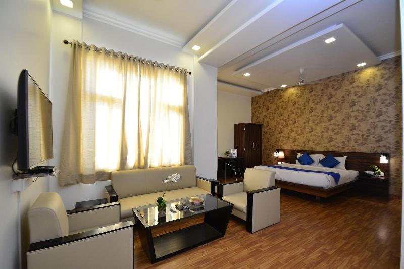 Hotel Sapphire World image