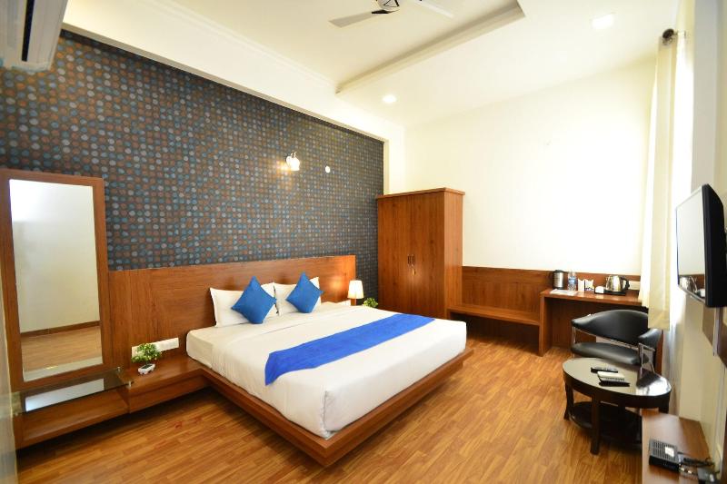 Hotel Sapphire World image