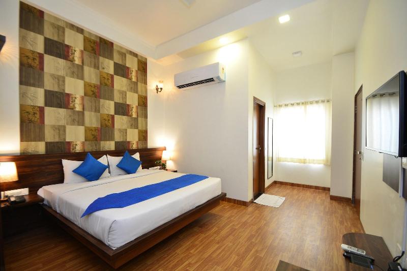 Hotel Sapphire World image