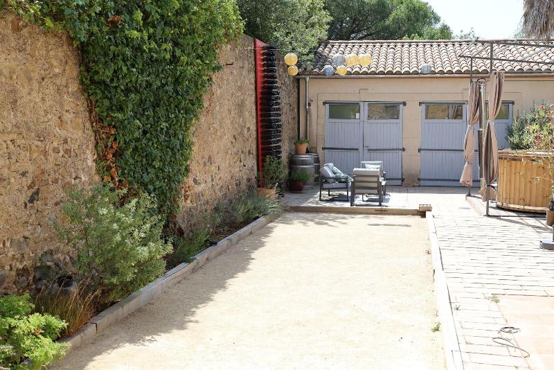 Maison Dix image