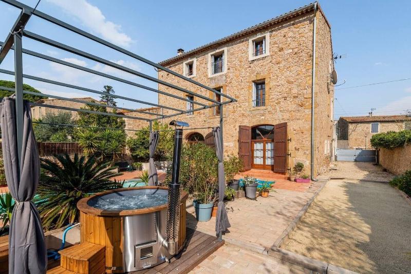 Maison Dix image