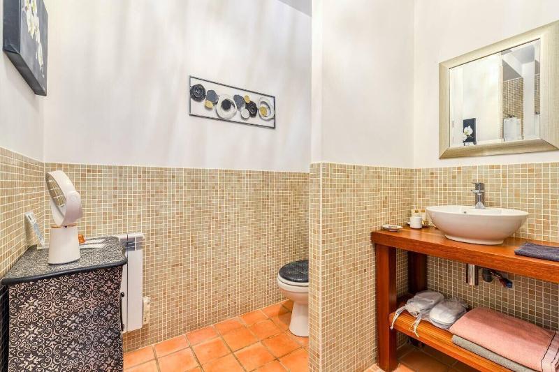 Maison Dix image