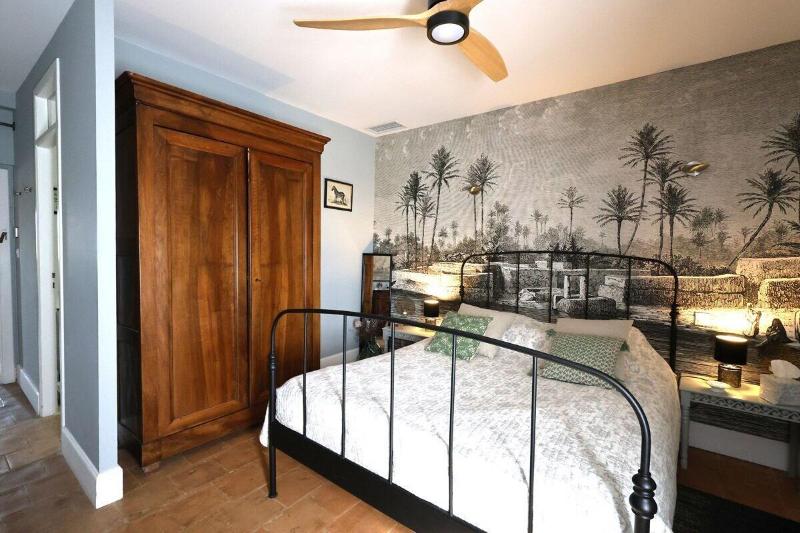 Maison Dix image