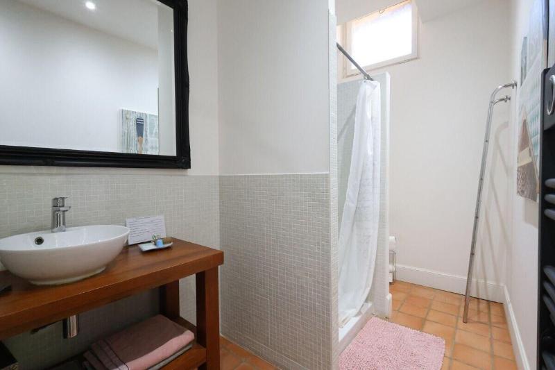 Maison Dix image