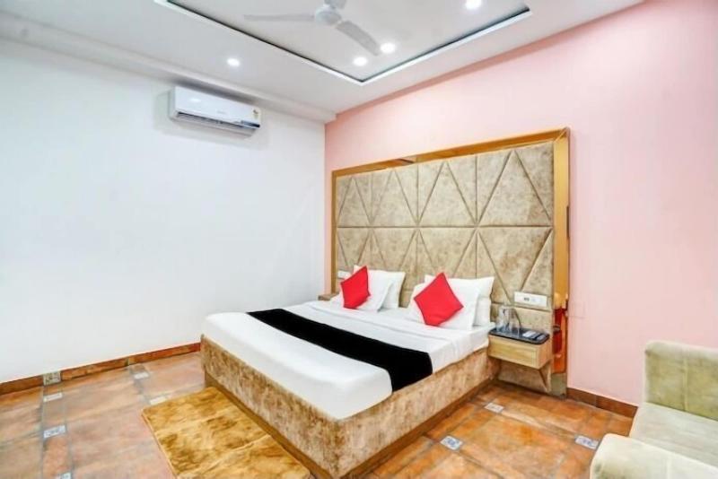 Hotel Mannat image