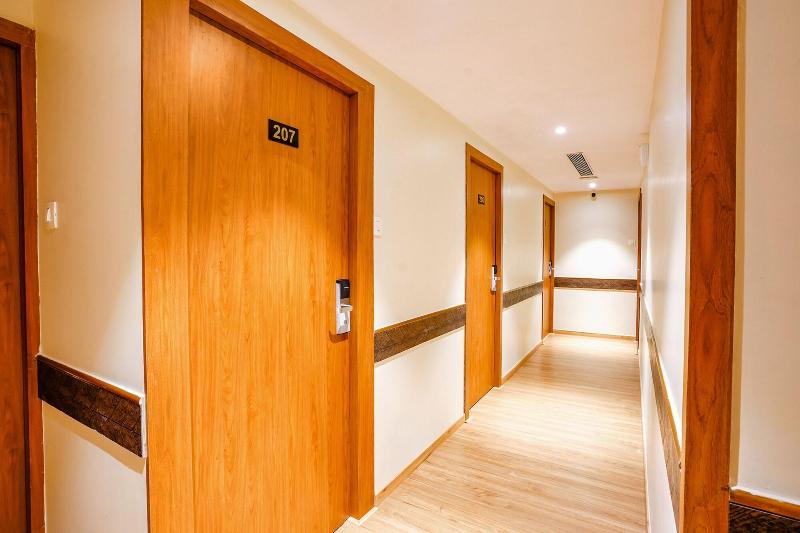 Fabhotel Azure image