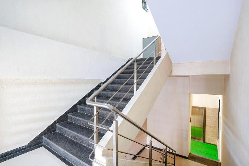 Fabhotel Azure image