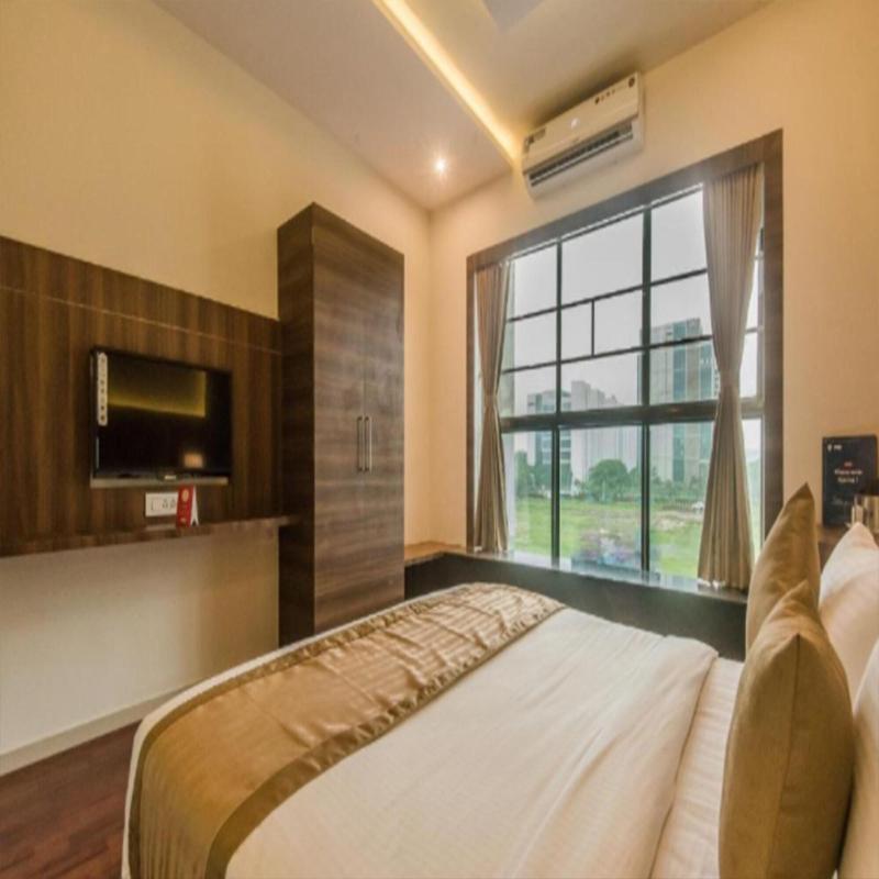 Hotel Bkc Inn Near Trade Centre Visa Consulate image