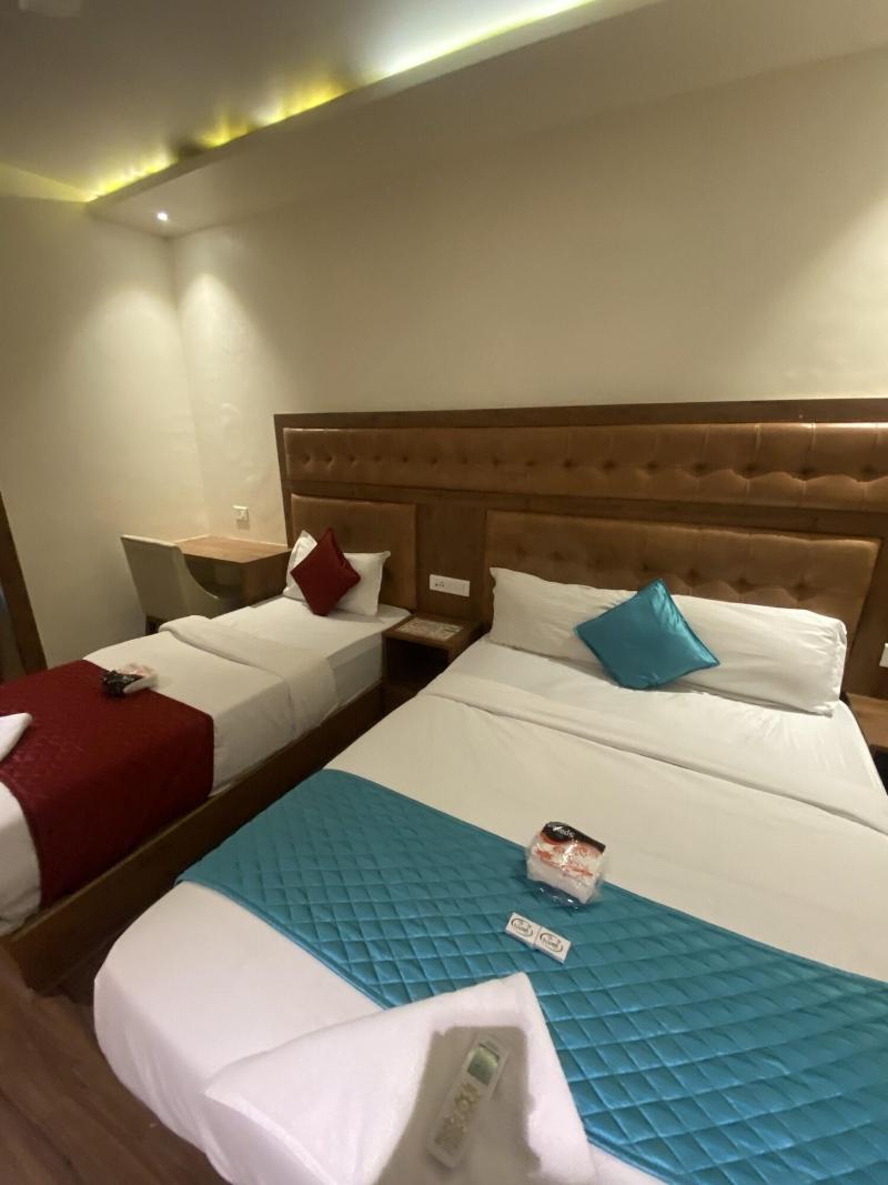 Hotel Bkc Inn Near Trade Centre Visa Consulate image