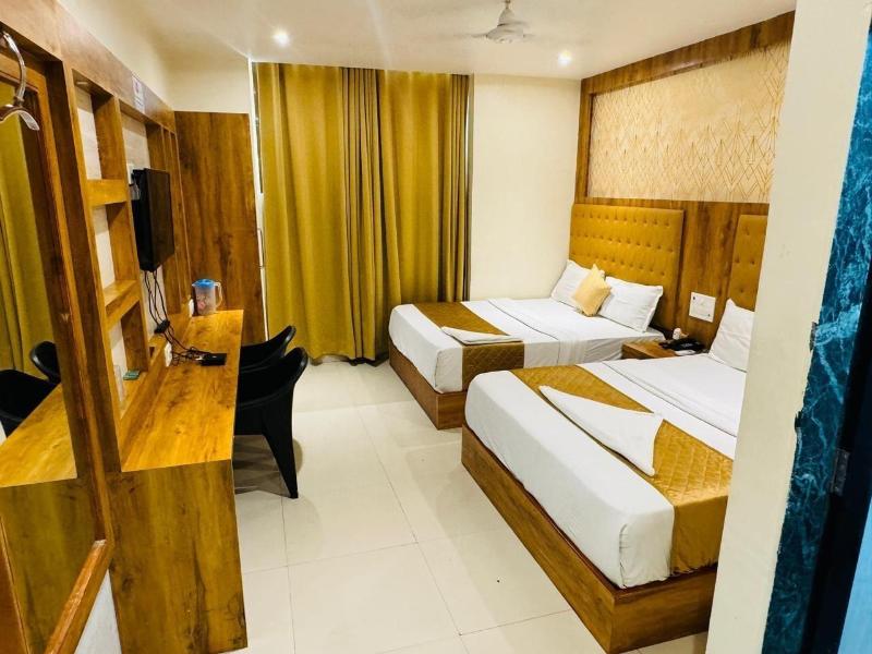 Hotel Bkc Inn Near Trade Centre Visa Consulate image