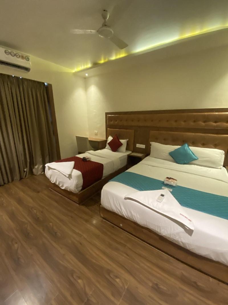 Hotel Bkc Inn Near Trade Centre Visa Consulate image