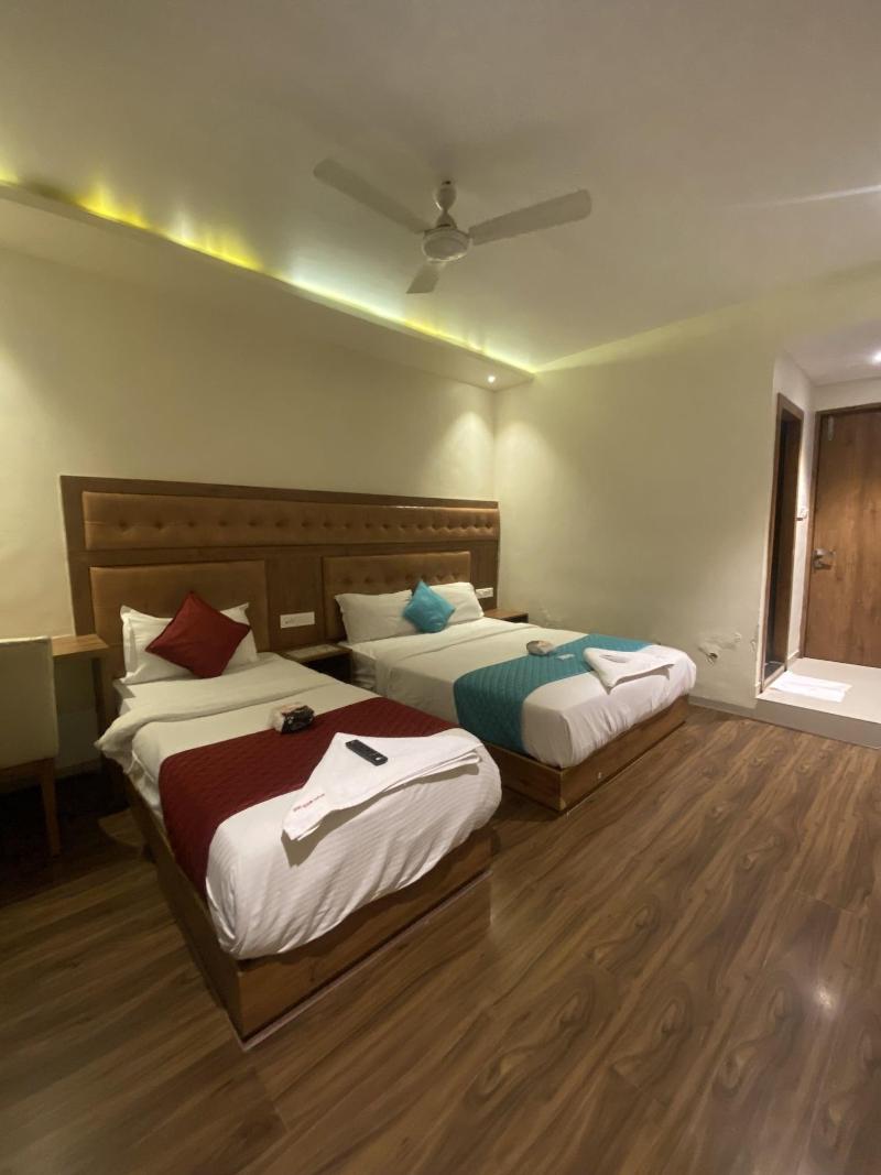 Hotel Bkc Inn Near Trade Centre Visa Consulate image