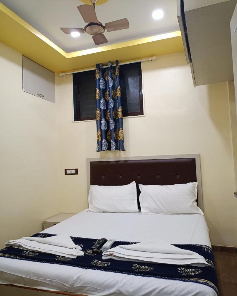 Tanvi Guest House Marol image