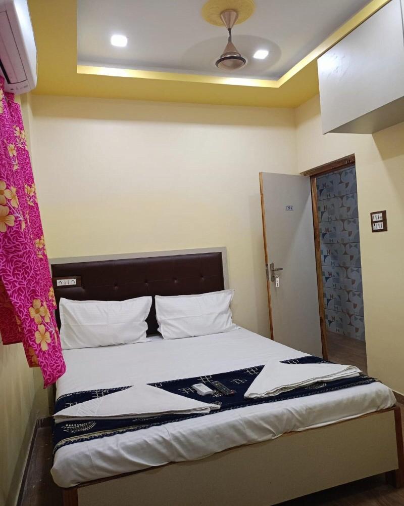 Tanvi Guest House Marol image