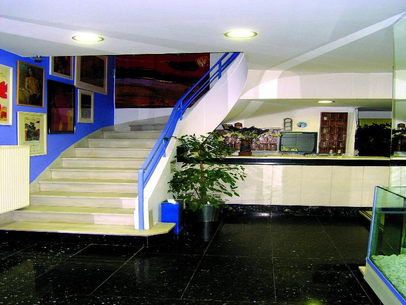 Roy Hotel image